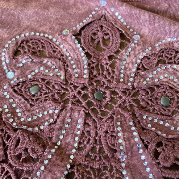 Affliction jeweled tee with lace fleur de lis size S, NWOT - Picture 5 of 5